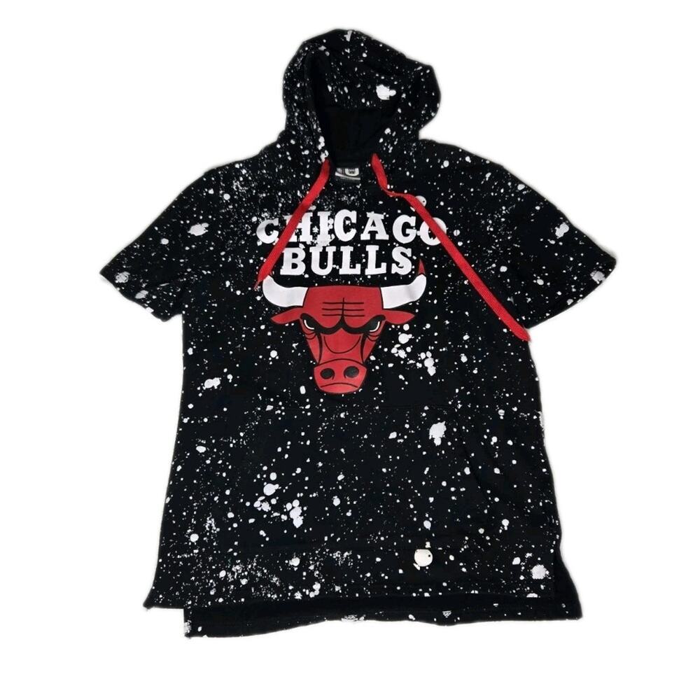 Chicago Bulls Short Sleeve Hoodie Vintage NBA Basketball Paint Splatter Small